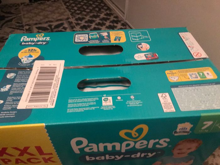 Neuf maxi XXL paquet de couches pampers baby dry taille 7 soit 84 couches - photo numéro 3