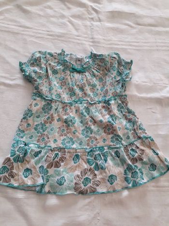 T-shirt d'été à fleurs vertes