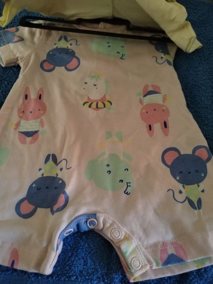 Lot de bodies bébé fille - photo numéro 2