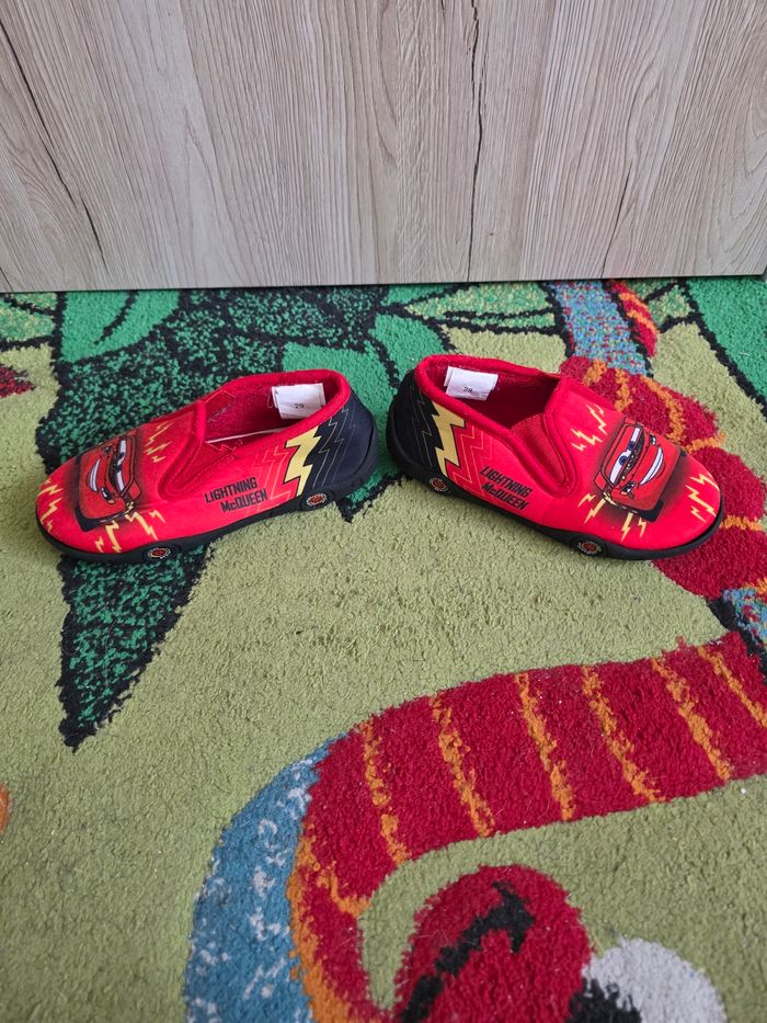 CHAUSSONS GARÇON DISNEY THE PIXAR CARS ROUGE TAILLE 29 - photo numéro 4