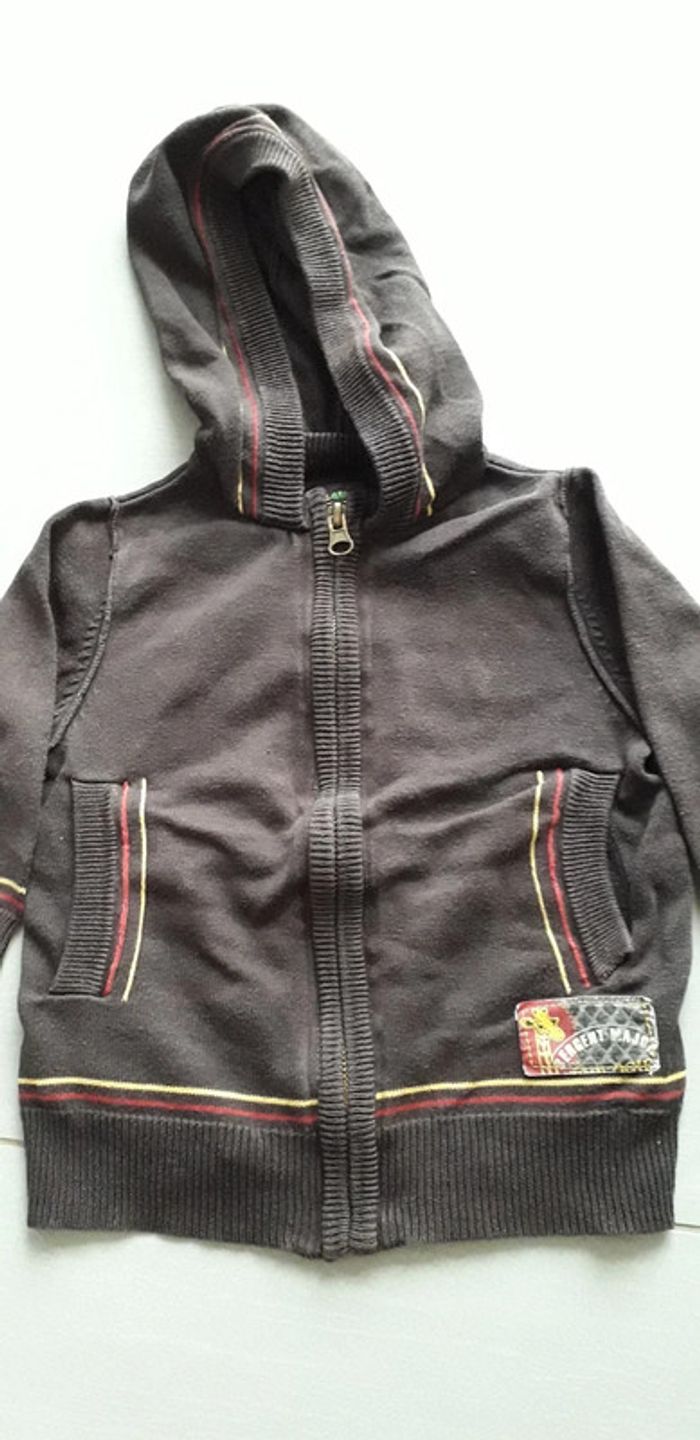 Gilet zippé à capuche 24 mois