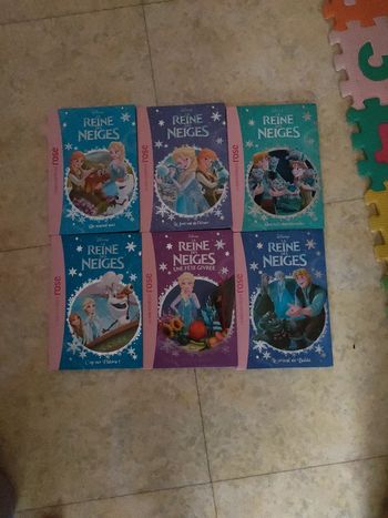 Lot 6 livres la reine des neiges