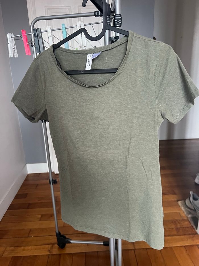 TEE shirt kaki taille S H&M - photo numéro 3