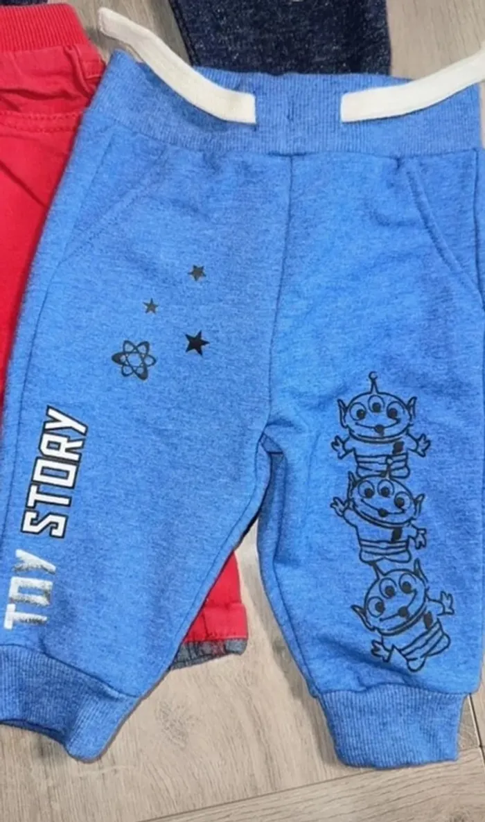 Lot pantalon hivers jean jogging - photo numéro 3