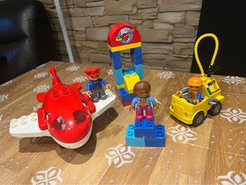 LEGO Duplo (2015) numéro 10590 L'aéroport