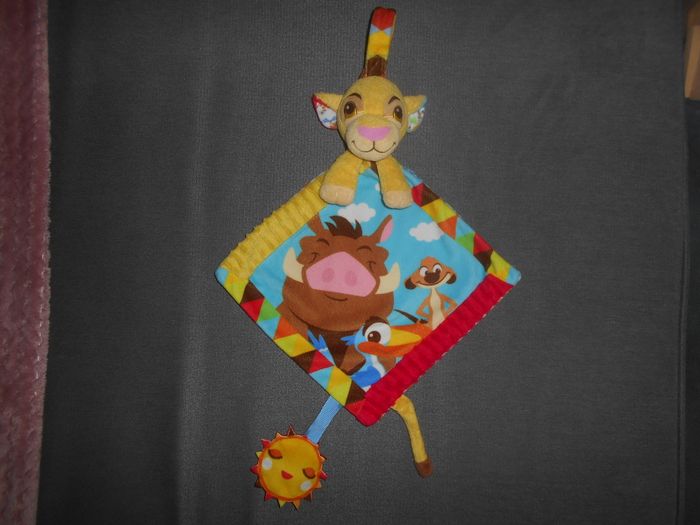 Doudou Simba, Le Roi Lion et ses amis