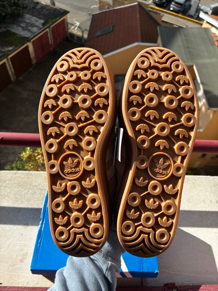 Adidas Gazelle Bold Wonder White/White/Gold Met - Taille 38 2/3 - Neuves - photo numéro 3