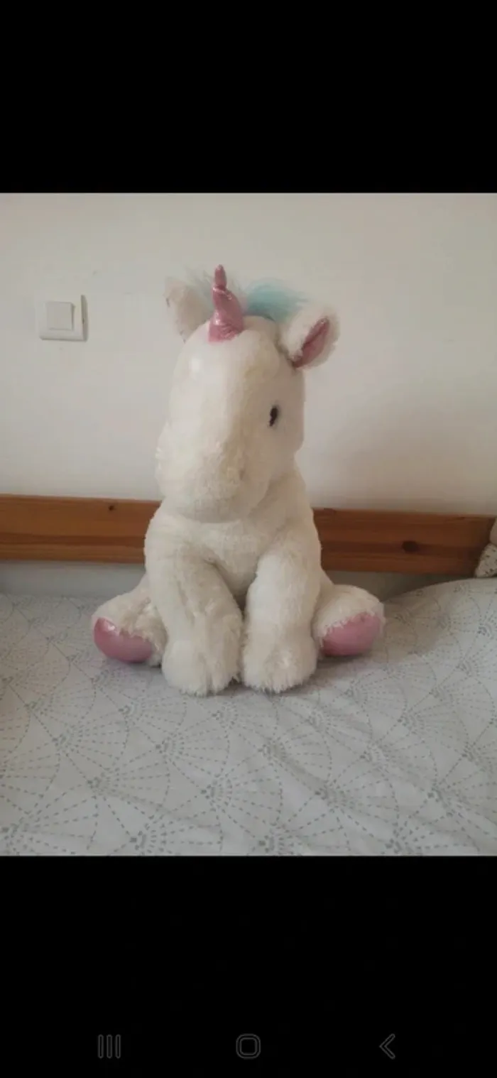 Grande peluche licorne XL Aurora 44 cm – yeux à paillettes - photo numéro 2