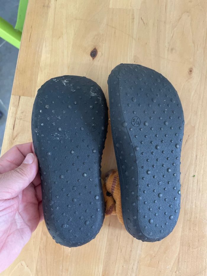 Chaussons chaussettes kiabi 27 28 - photo numéro 3