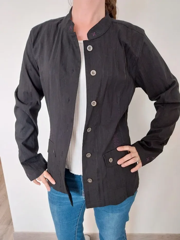 Veste noire t44 Emma pernelle