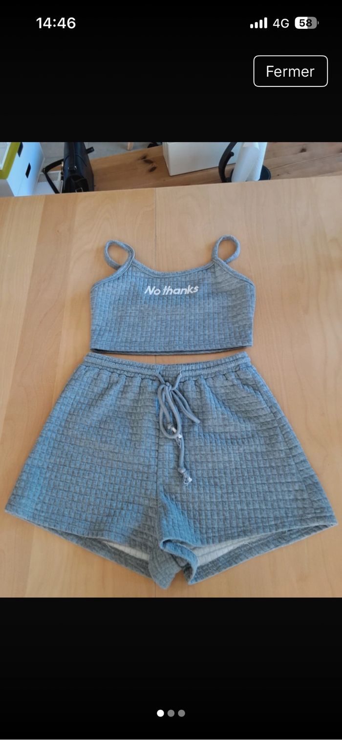 Ensemble gris short-débardeur