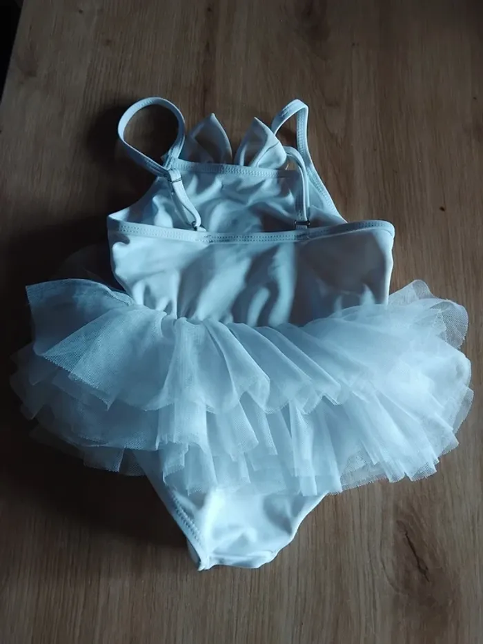 Tutu 3/6 mois - photo numéro 2
