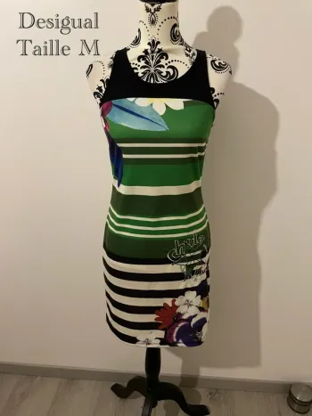 Robe Desigual multicolore à rayures et motifs floraux - Taille M