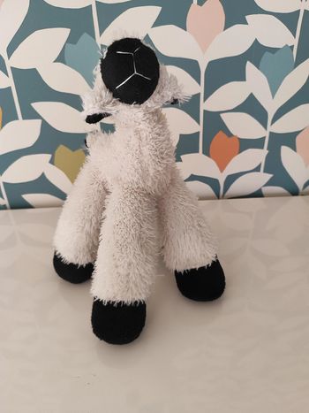 Peluche / doudou mouton