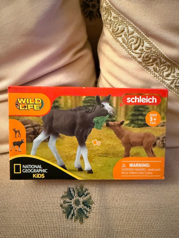 NEUF Coffret figurines Schleich 42603 Elan femelle avec veau Canada