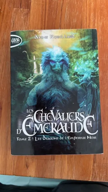 Livre les chevaliers d’émeraude tome 2
