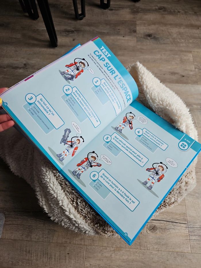 Livre playmobil les métiers - photo numéro 3