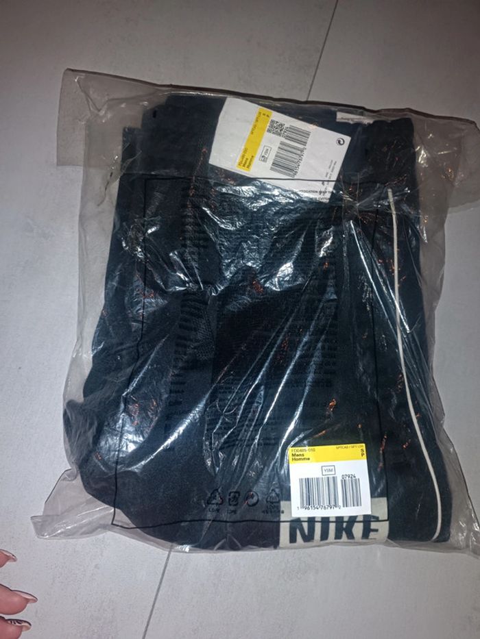 Bas de survêtement Nike taille S - photo numéro 6
