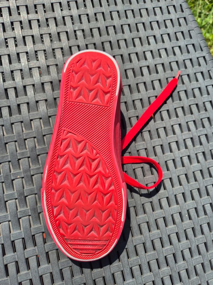 Chaussure Tams rouge pointure 33 - photo numéro 11