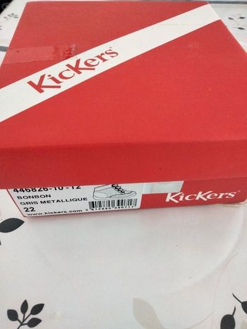 Kickers pointure 22