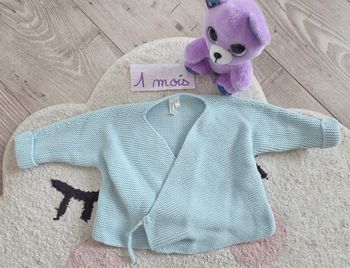 Gilet bébé bleu clair 1 mois
