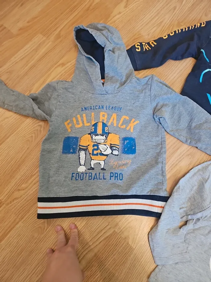 Lot de sweat tee shirt super héros 3/4 ans - photo numéro 4