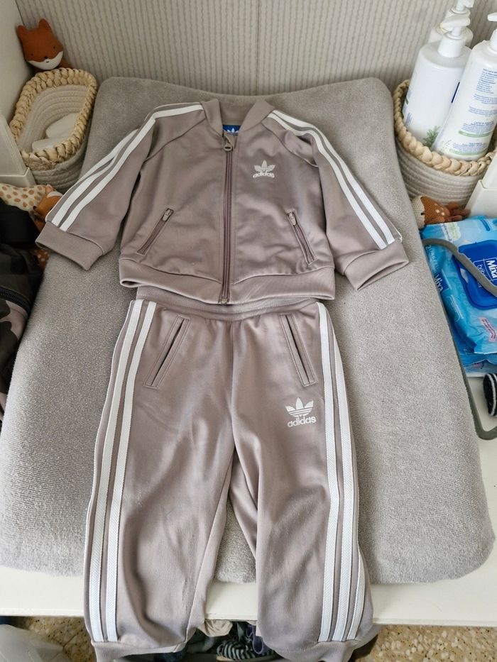 Enssemble Adidas survêtement