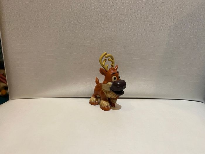Figurine Sven renne la reine des neiges