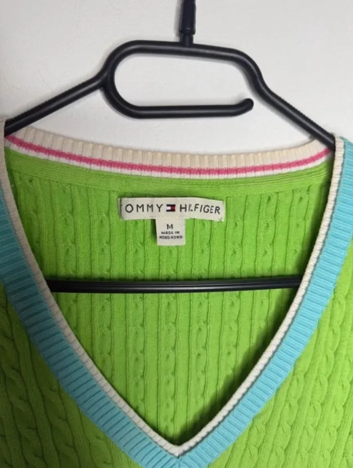 🎄 Magnifique Pull Col V Tommy Hilfiger / Vert Torsadé -T/M 🎄 - photo numéro 4