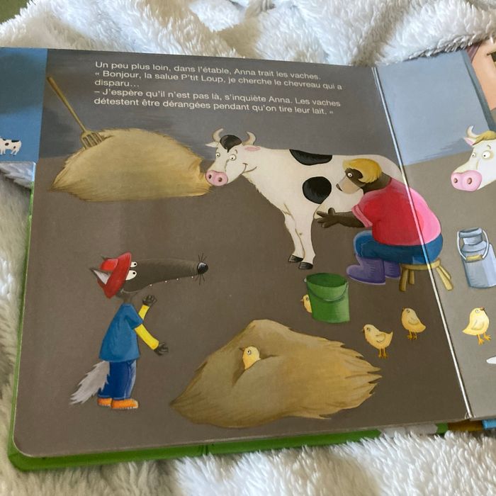 Livre petit loup à la ferme - photo numéro 4