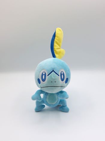 Peluche doudou POKEMON LARMELEON Nintendo 2021 18/26 cm