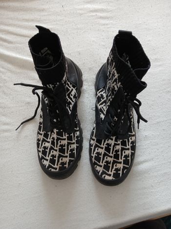 Chaussures montante en 40