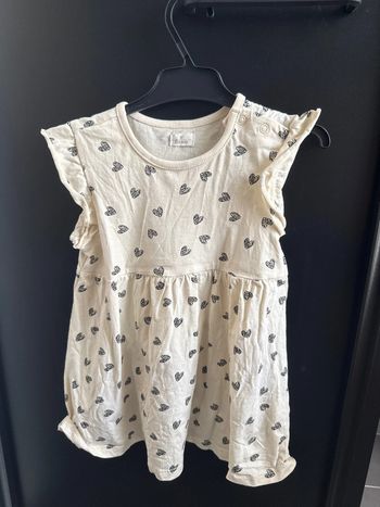 Robe à volant petit cœur zeeman 86 cm