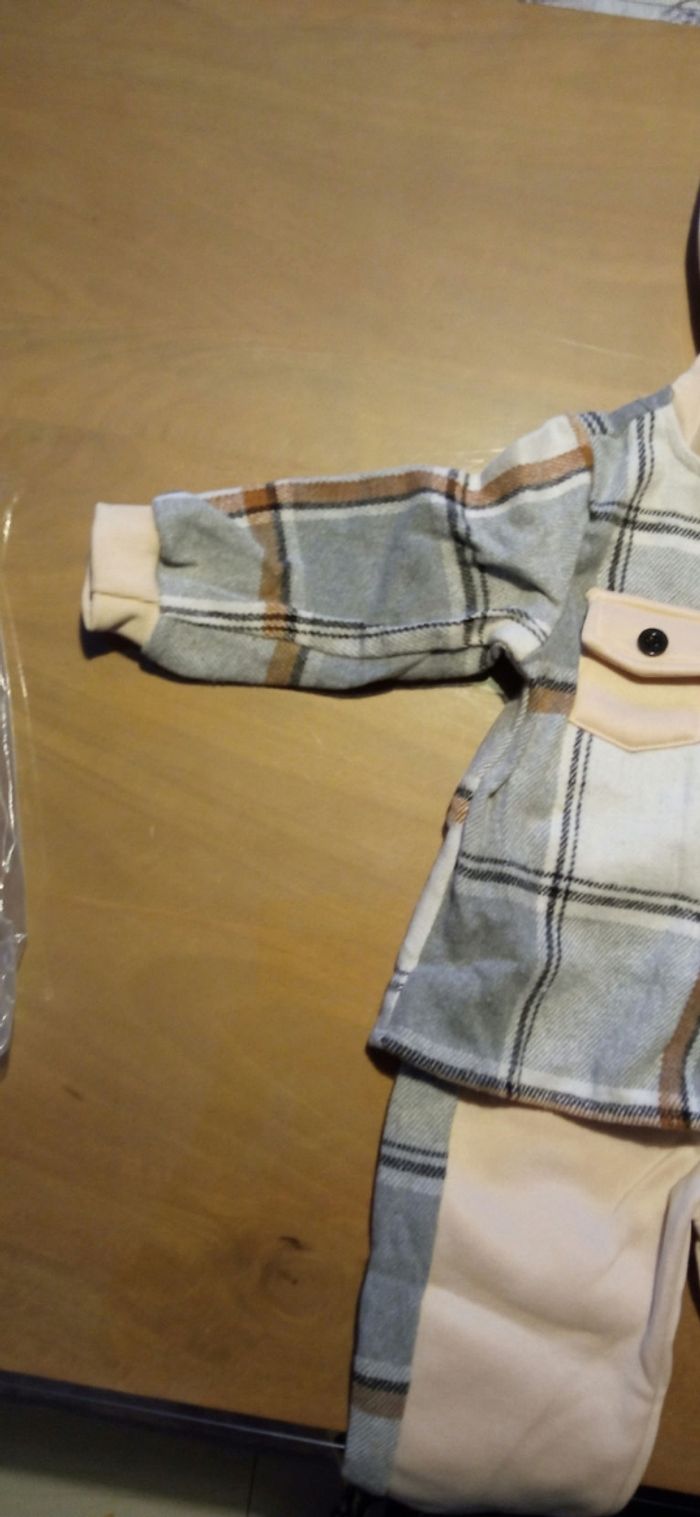 très beau ensemble garçon  (18/24 mois) - photo numéro 4