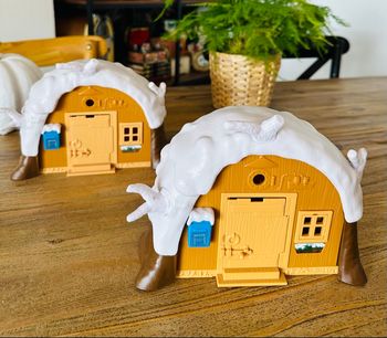 Lot de 2 maisons hivernales Masha et Michka 