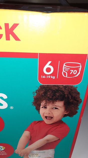 Couches Pampers taille 6