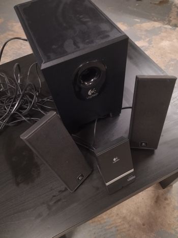 Enceinte plus caisson de basse 