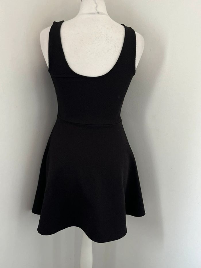 Robe patineuse noire H&M S - photo numéro 5