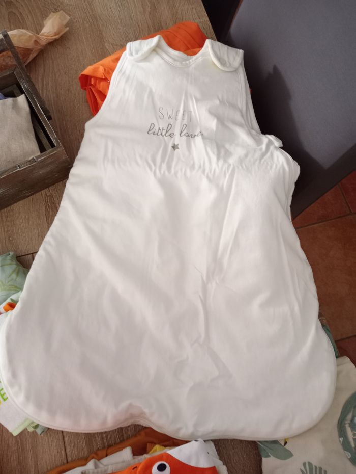 Lot vêtements bébé hiver - photo numéro 2