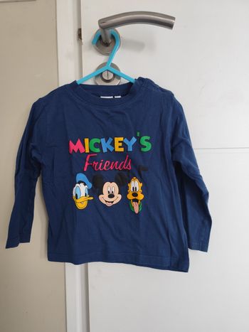 T-shirt manches longues garçon Disney 24 mois