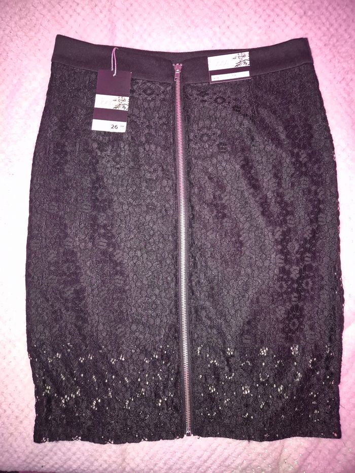 Jupe dentelle - photo numéro 2