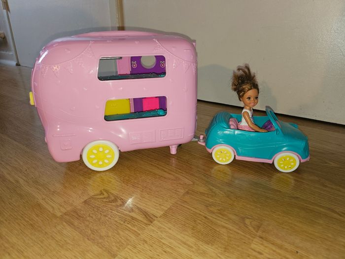 Voiture et caravane barbie - photo numéro 4