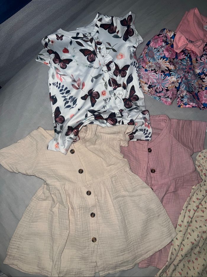 Lots de vêtements bébé fille - photo numéro 2