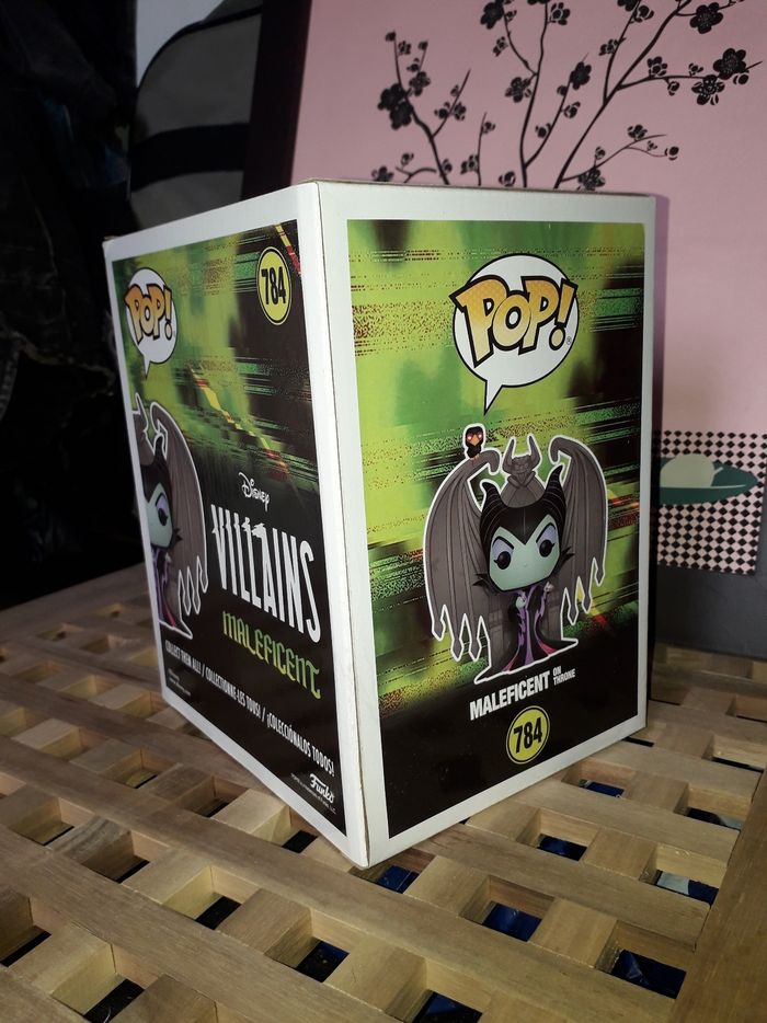 Funko Pop Maleficent on Throne Maléfique Disney Villains #784 - photo numéro 5