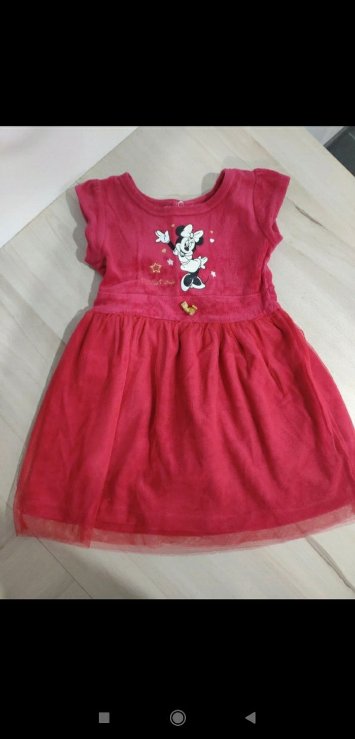 Très jolie robe rouge Minnie 12 mois avec tulle Disney baby