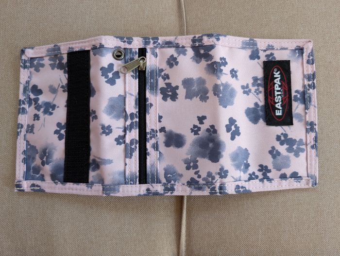 Ensemble Eastpak cartable trousse porte monnaie - photo numéro 10