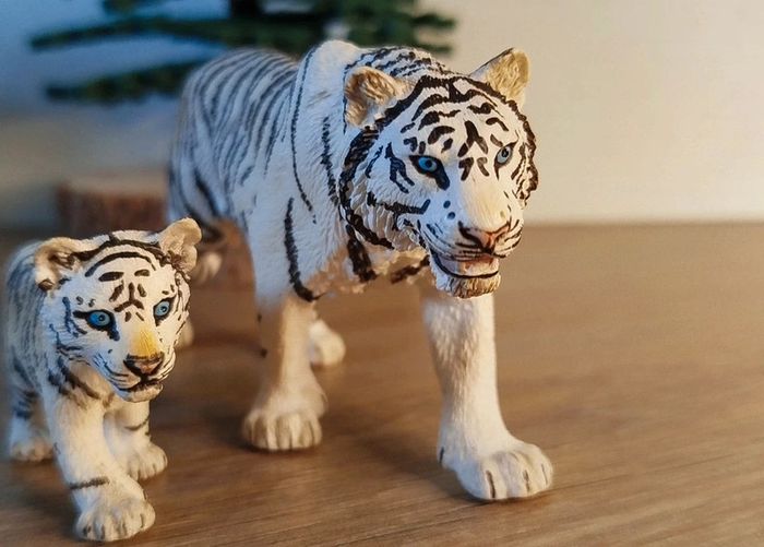 Schleich Tigre Tigron blanc du Bengale Figurine Animal de la savane - photo numéro 2