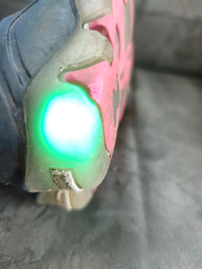Paire de bottes caoutchouc lumineuse fille pointure 24 - photo numéro 2