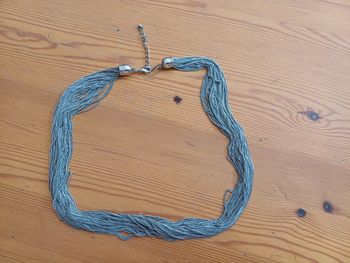 Collier multi-chaines