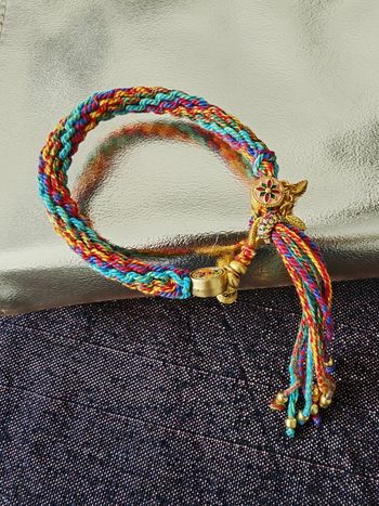 Bracelet Tibétain tressé Saï Sin multicolore 